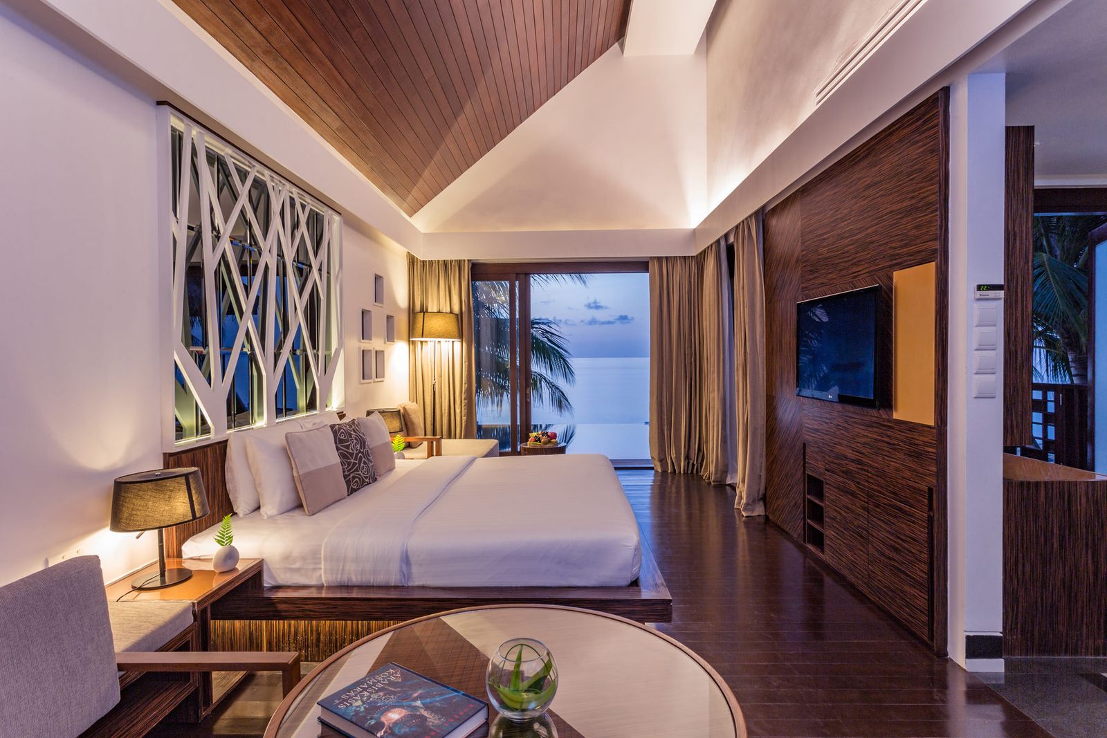 Deluxe Beachfront Room